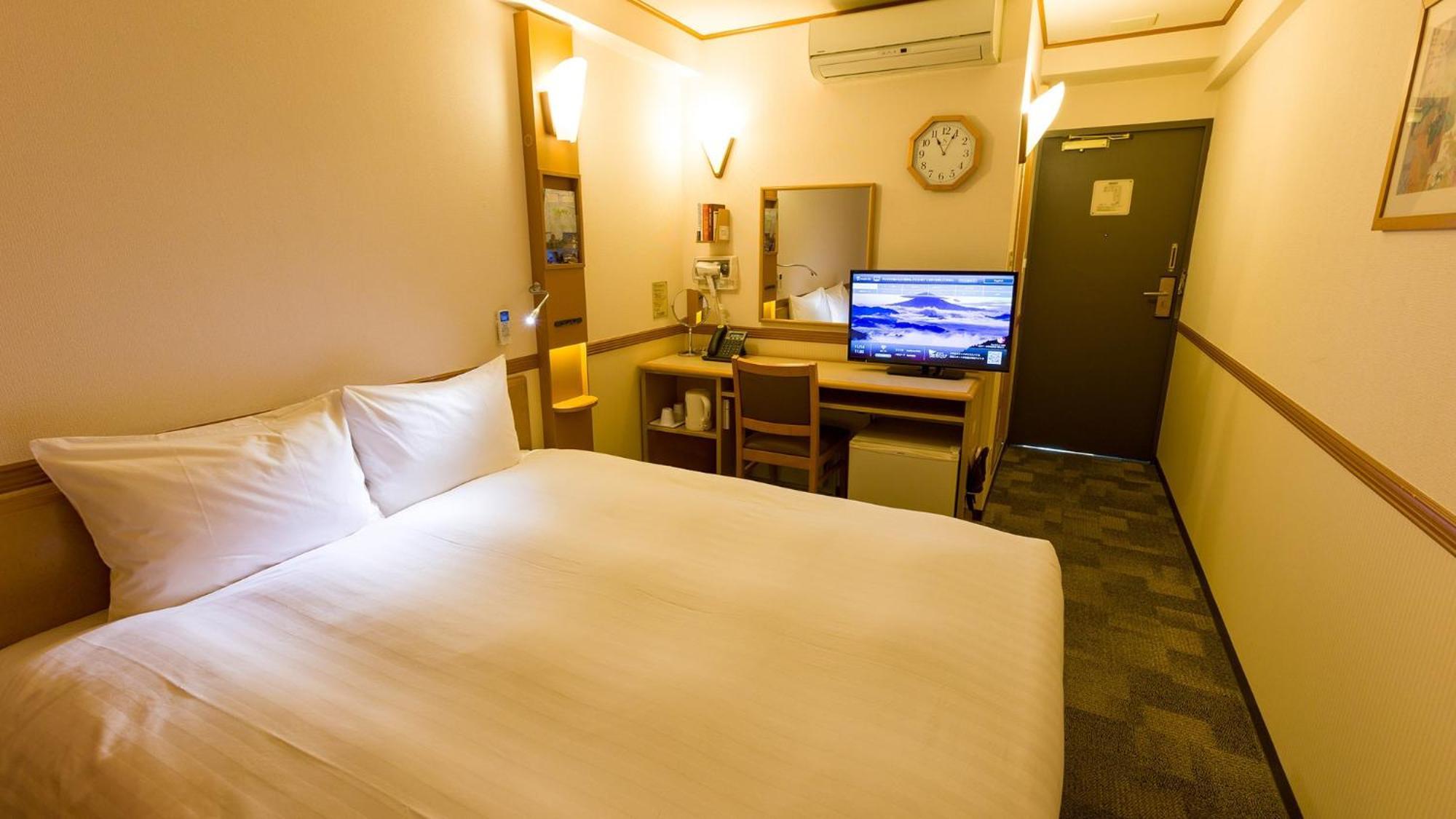 Toyoko Inn Hokkaido Sapporo-Eki Kita-Guchi Номер фото