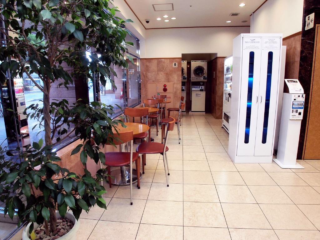 Toyoko Inn Hokkaido Sapporo-Eki Kita-Guchi Екстер'єр фото