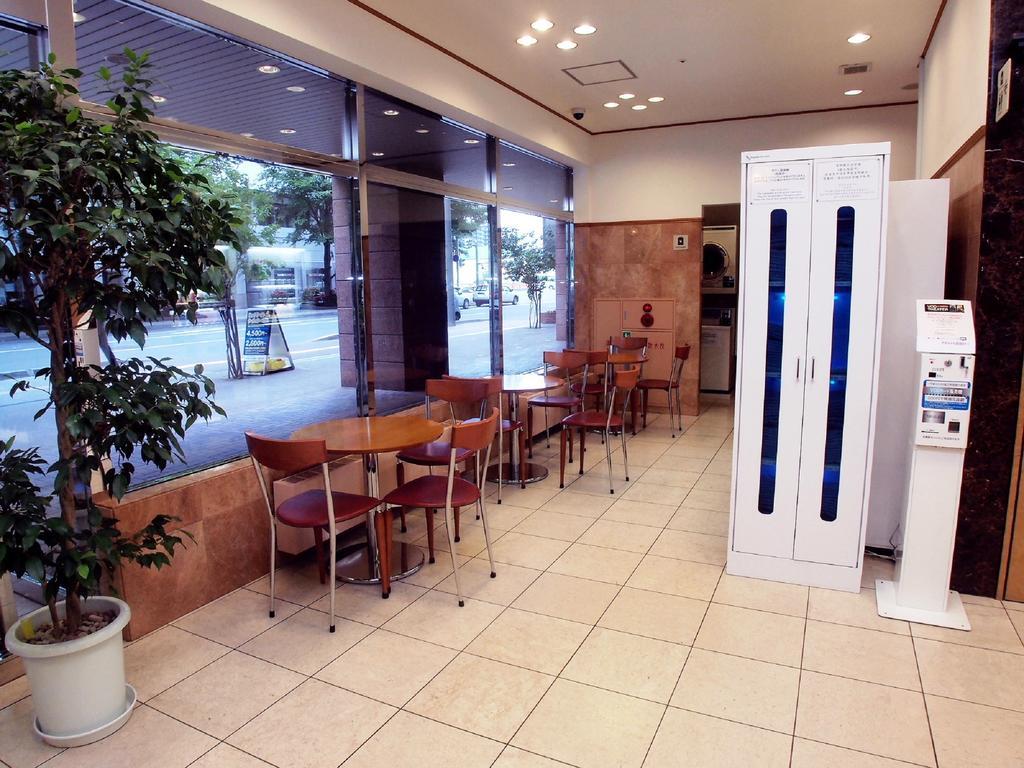 Toyoko Inn Hokkaido Sapporo-Eki Kita-Guchi Екстер'єр фото